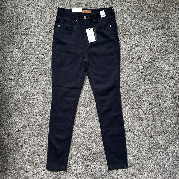 Judy Blue High Waist Tummy Control Top Jeans, Size 11/30, NWT - Picture 1 of 16